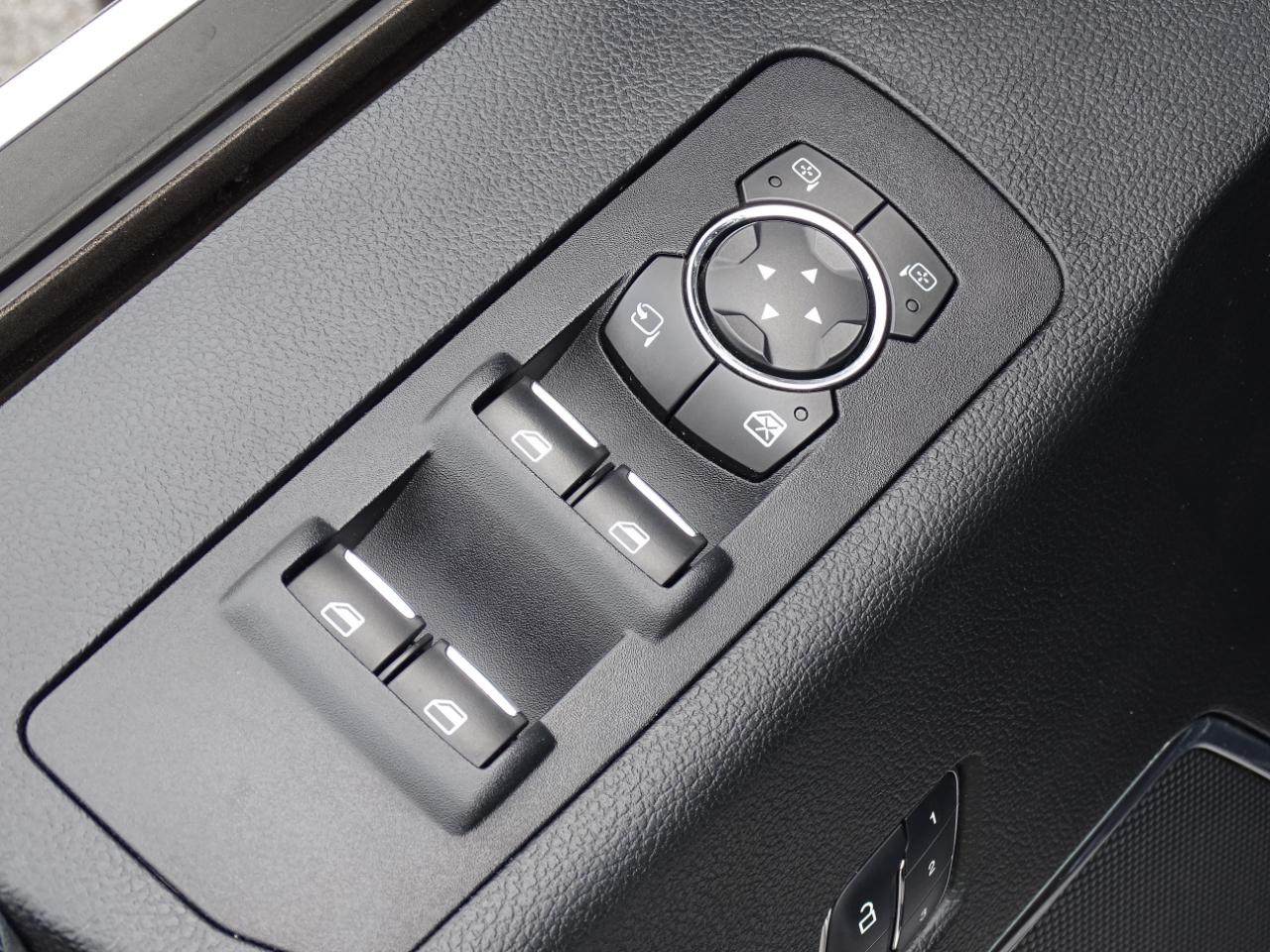 Ford F-150 4WD SuperCrew 145" Platinum 2015