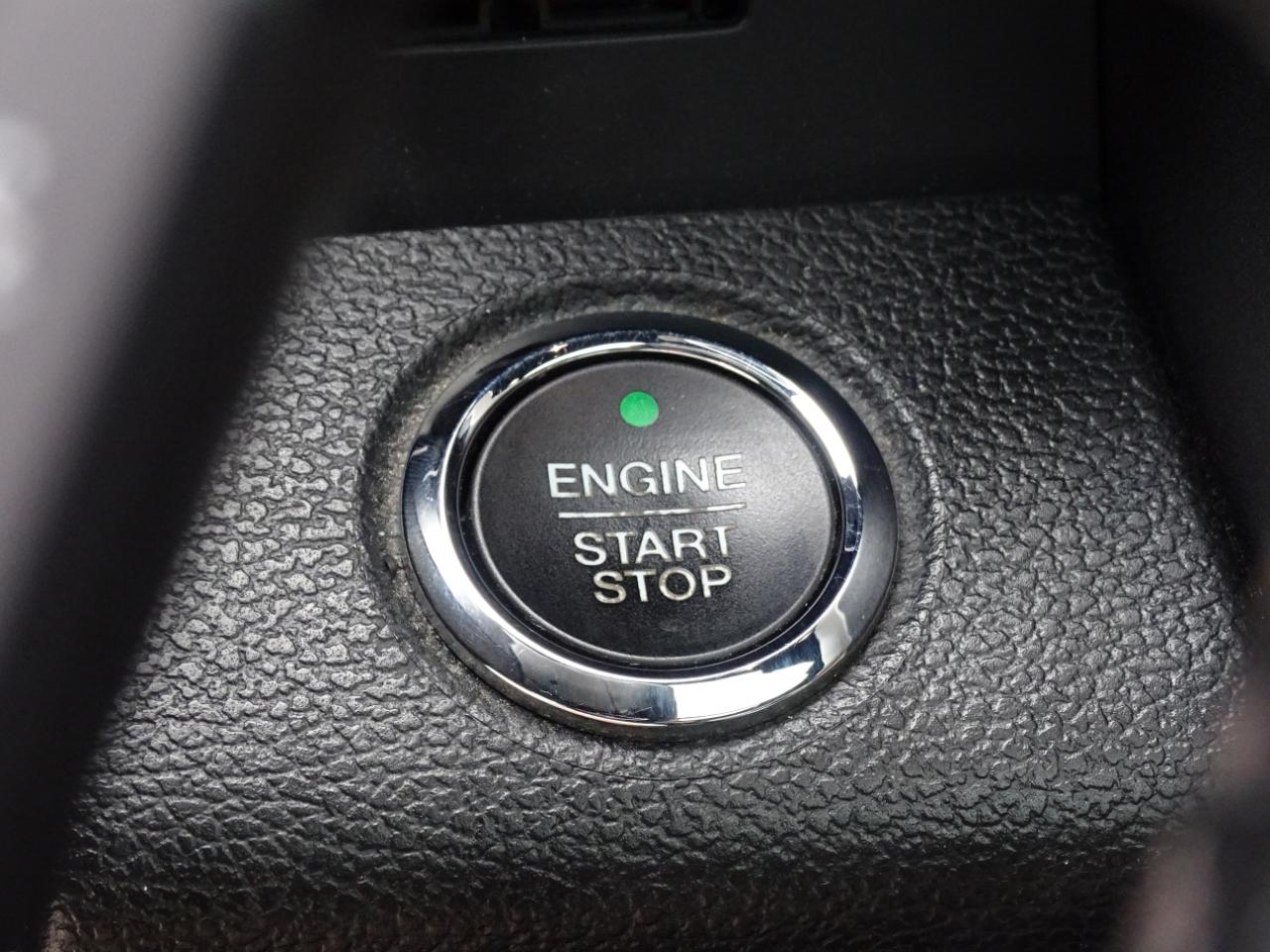 Ford F-150 4WD SuperCrew 145" Platinum 2015