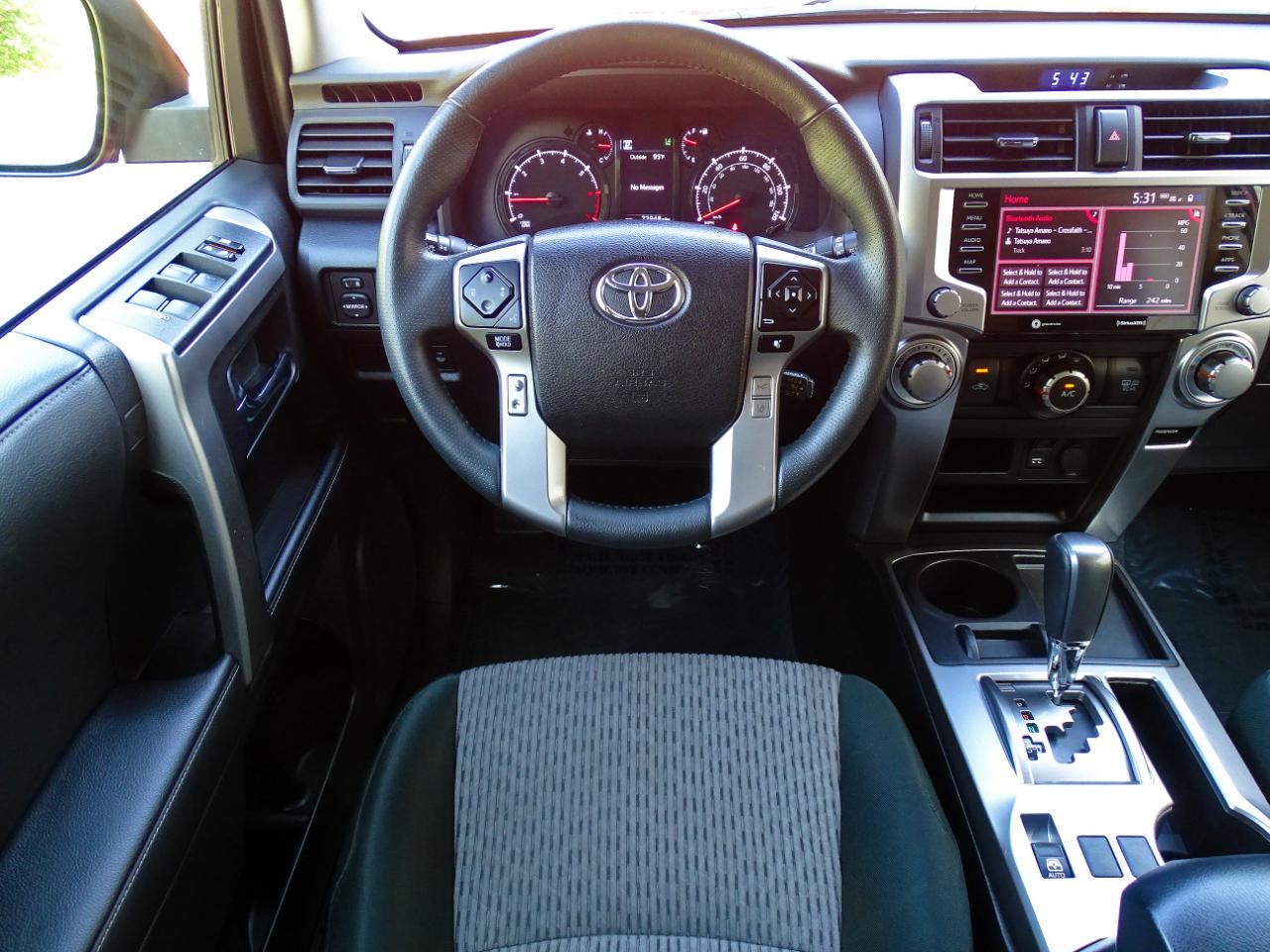 Toyota 4Runner SR5 2WD (Natl) 2024