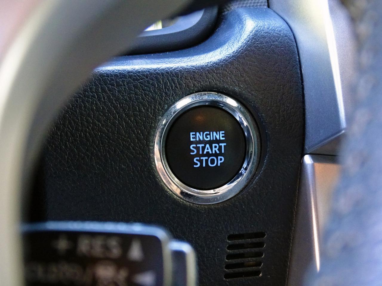 Toyota 4Runner SR5 2WD (Natl) 2024