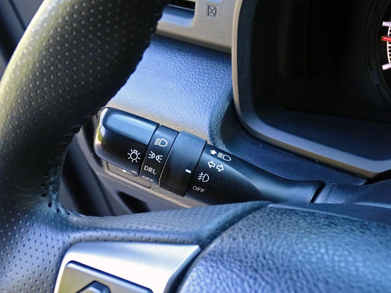 Toyota 4Runner SR5 2WD (Natl) 2024