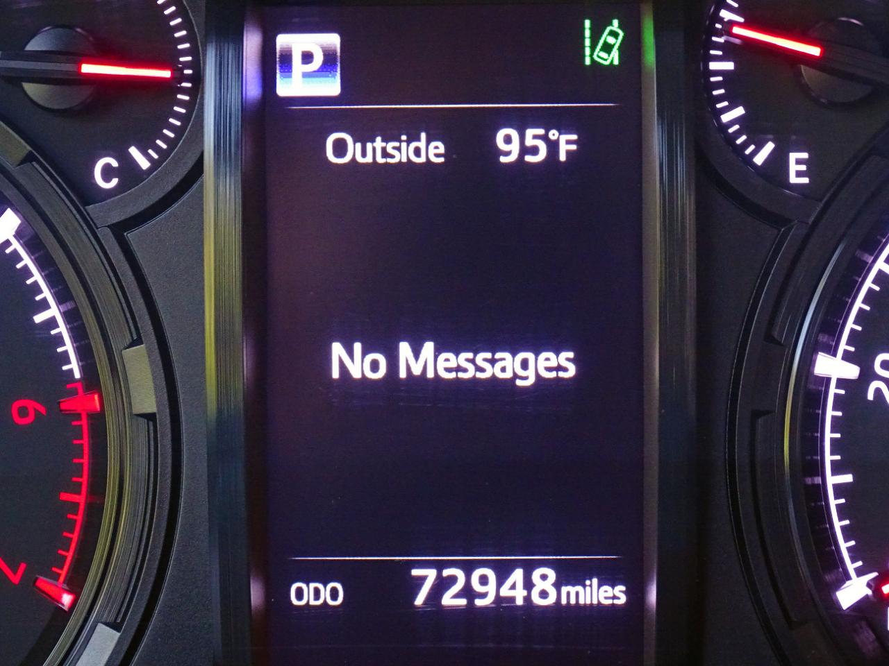 Toyota 4Runner SR5 2WD (Natl) 2024