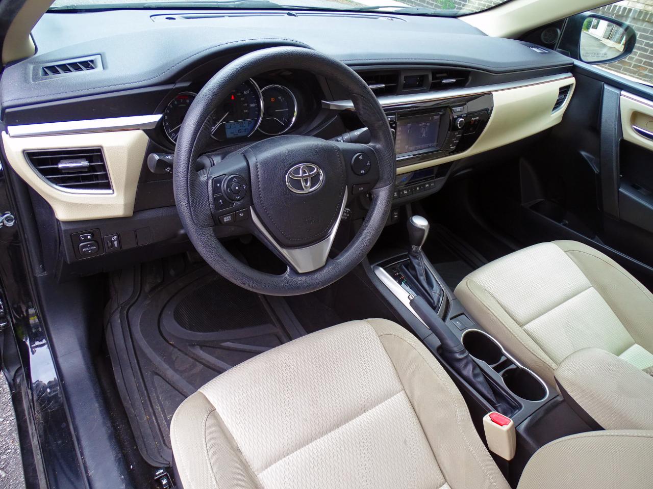Toyota Corolla 4dr Sdn CVT LE (Natl) 2014