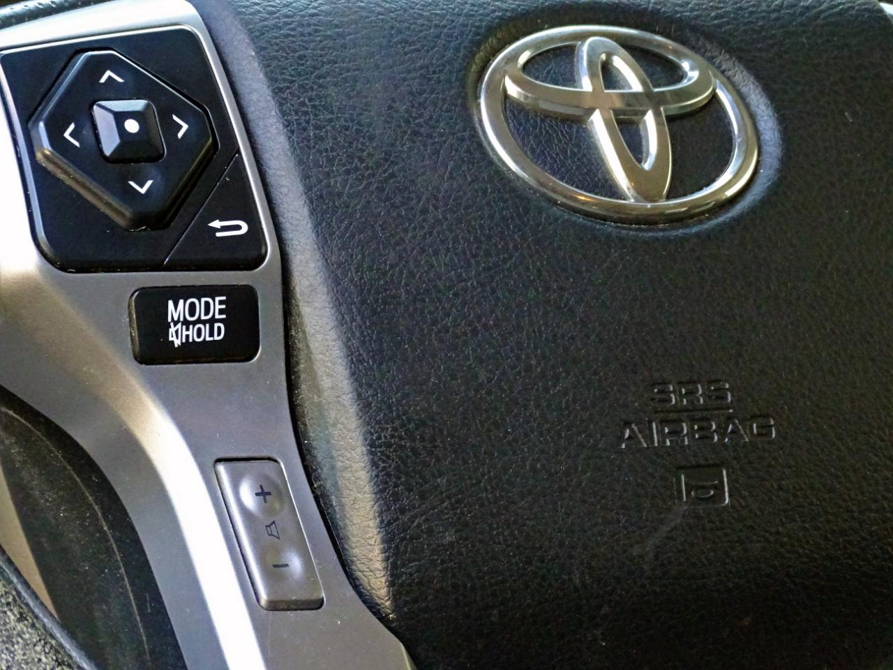 Toyota 4Runner RWD 4dr V6 SR5 (Natl) 2014