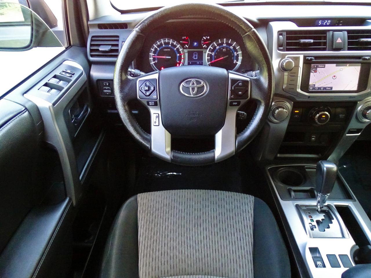 Toyota 4Runner RWD 4dr V6 SR5 (Natl) 2014