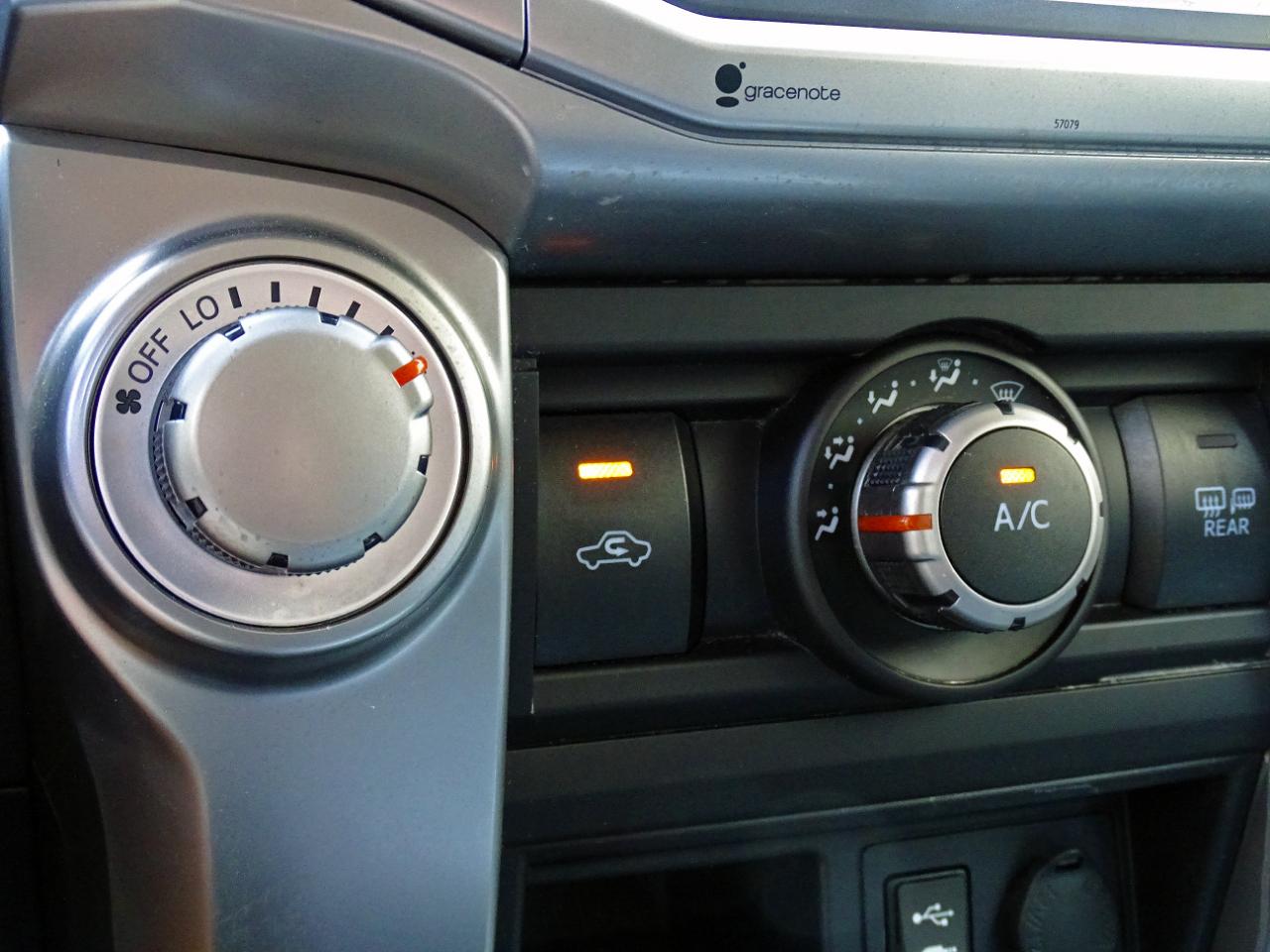 Toyota 4Runner RWD 4dr V6 SR5 (Natl) 2014