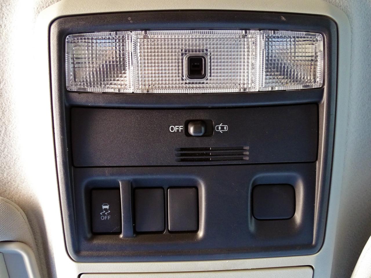 Toyota 4Runner RWD 4dr V6 SR5 (Natl) 2014