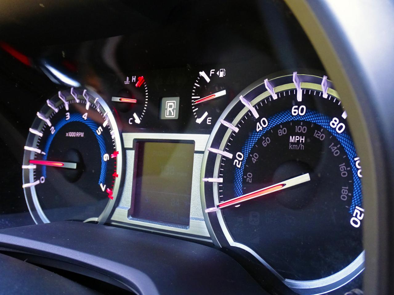 Toyota 4Runner RWD 4dr V6 SR5 (Natl) 2014