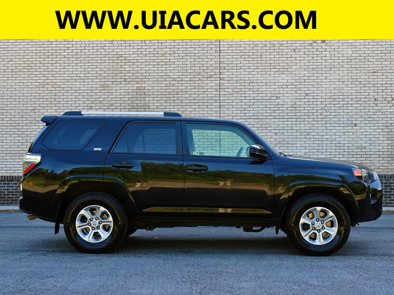 Toyota 4Runner SR5 2WD (Natl) 2024