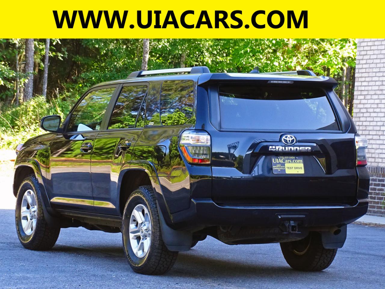 Toyota 4Runner SR5 2WD (Natl) 2024