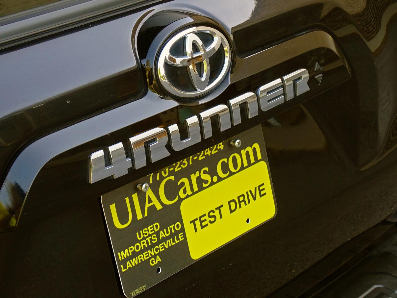 Toyota 4Runner SR5 2WD (Natl) 2024