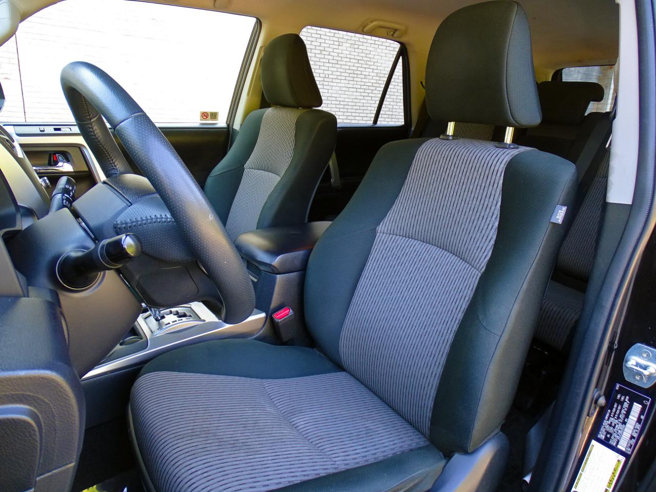 Toyota 4Runner SR5 2WD (Natl) 2024