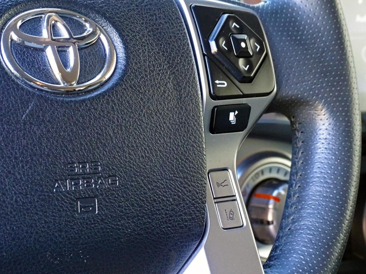 Toyota 4Runner SR5 2WD (Natl) 2024
