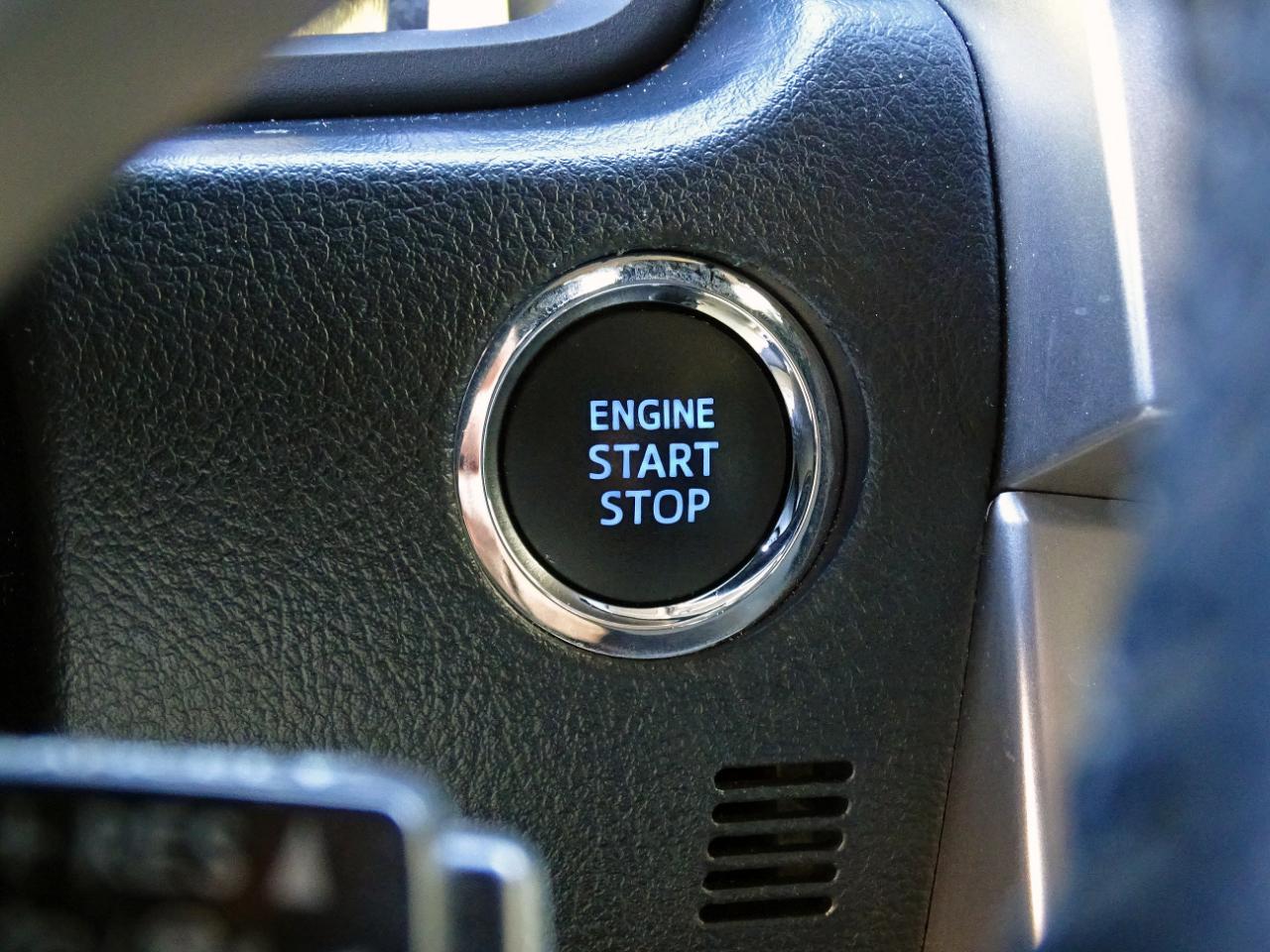 Toyota 4Runner SR5 2WD (Natl) 2024