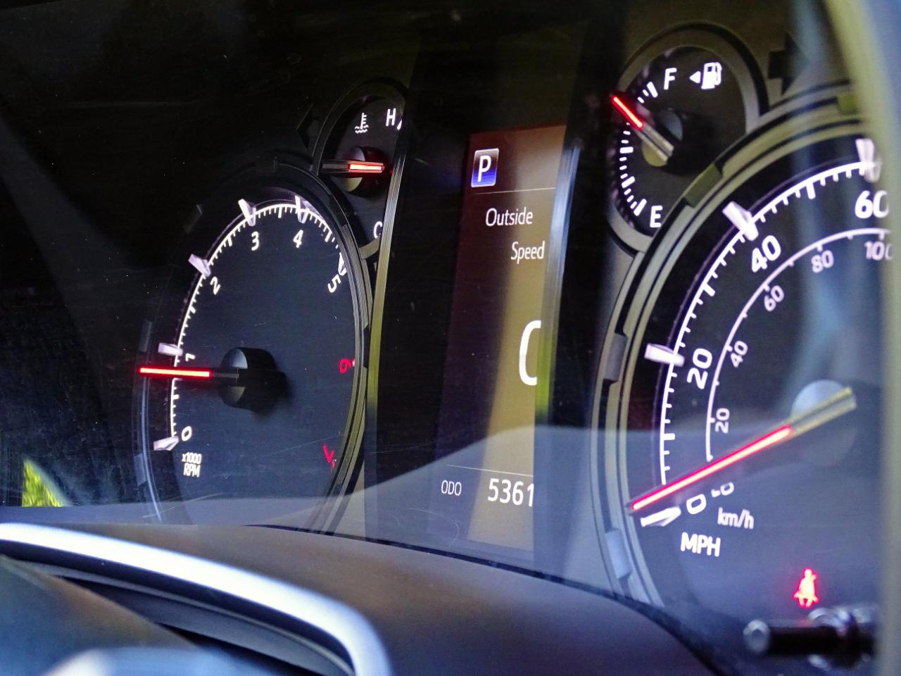 Toyota 4Runner SR5 2WD (Natl) 2024