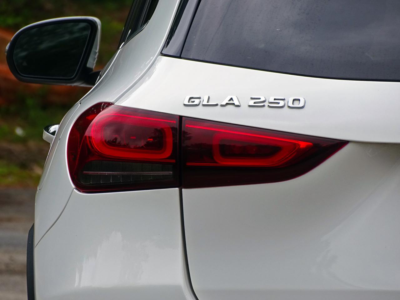 Mercedes-Benz GLA GLA 250 4MATIC SUV 2023