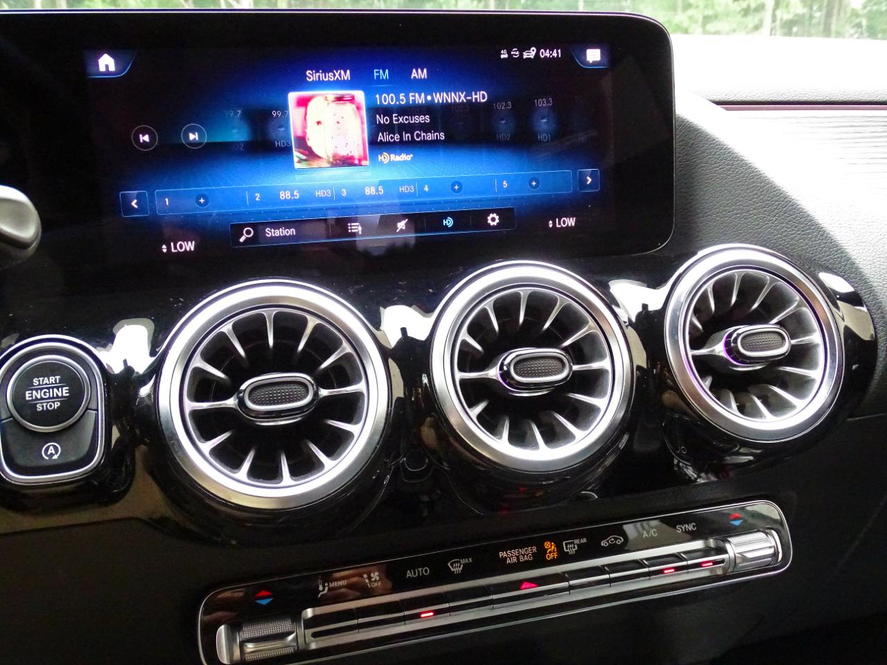Mercedes-Benz GLA GLA 250 4MATIC SUV 2023