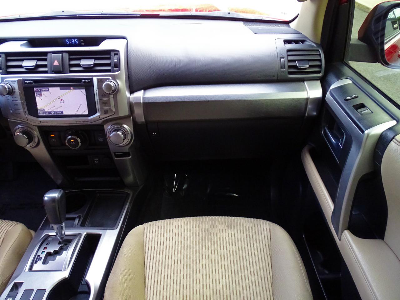 Toyota 4Runner SR5 2018