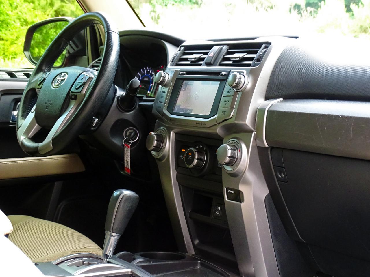 Toyota 4Runner SR5 2018