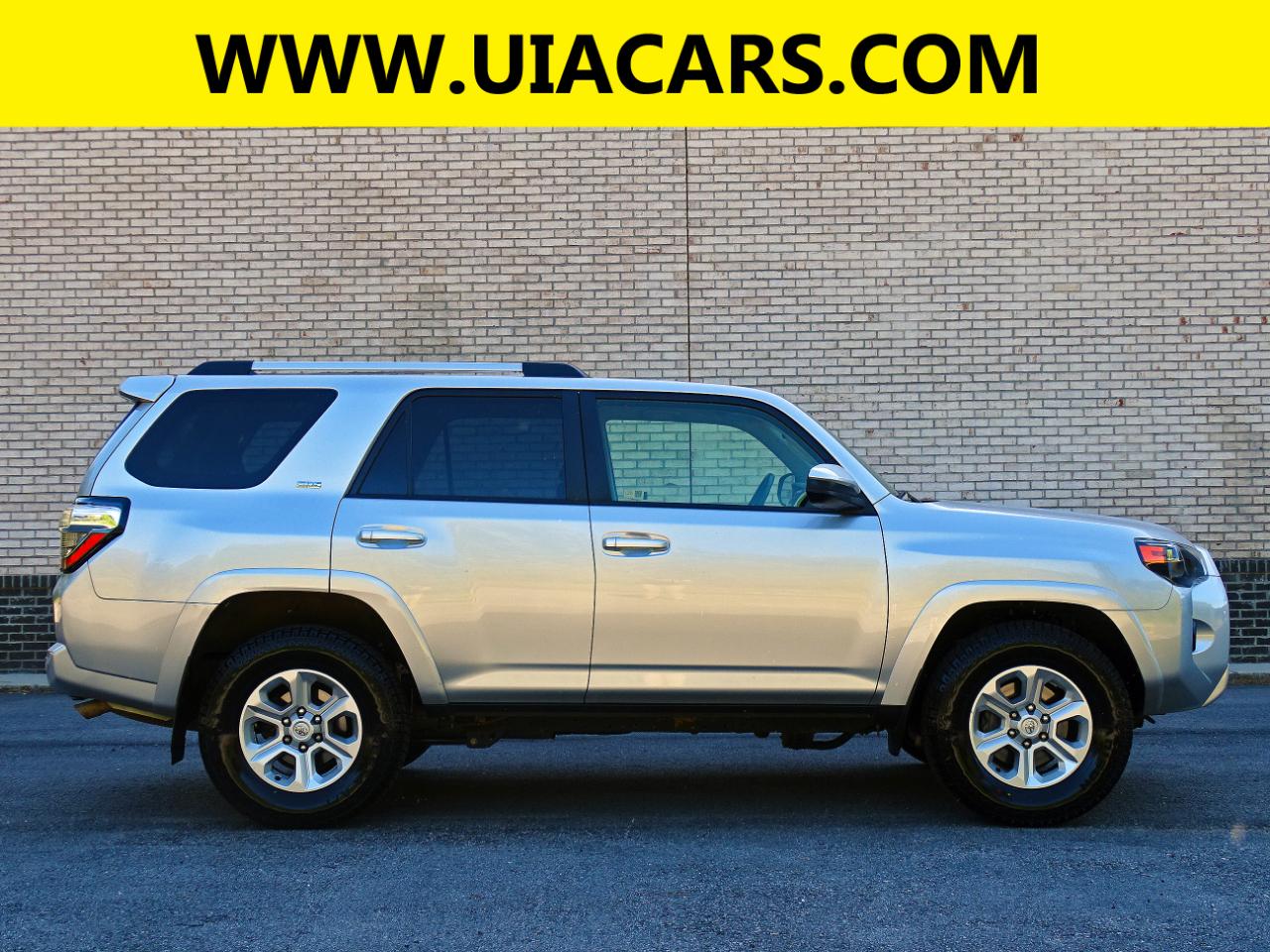 Toyota 4Runner SR5 2WD (Natl) 2024