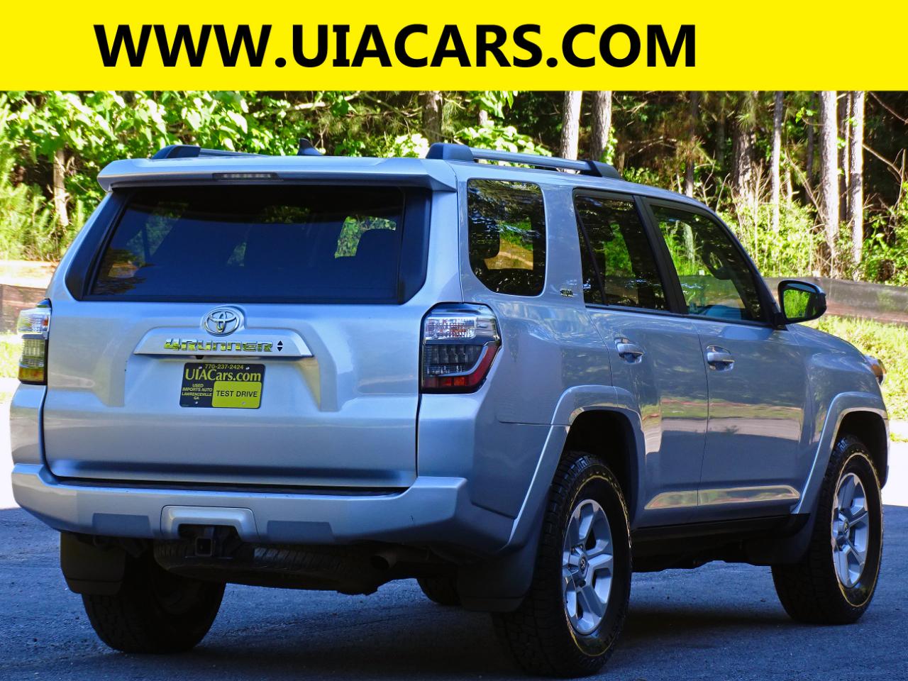 Toyota 4Runner SR5 2WD (Natl) 2024