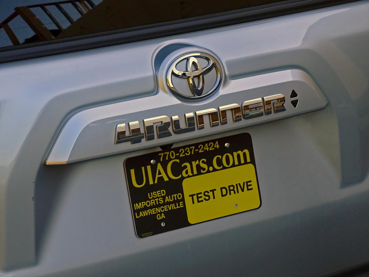 Toyota 4Runner SR5 2WD (Natl) 2024