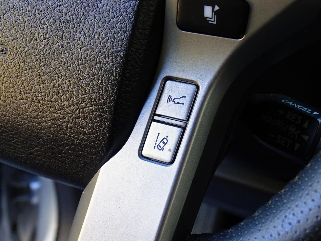 Toyota 4Runner SR5 2WD (Natl) 2024