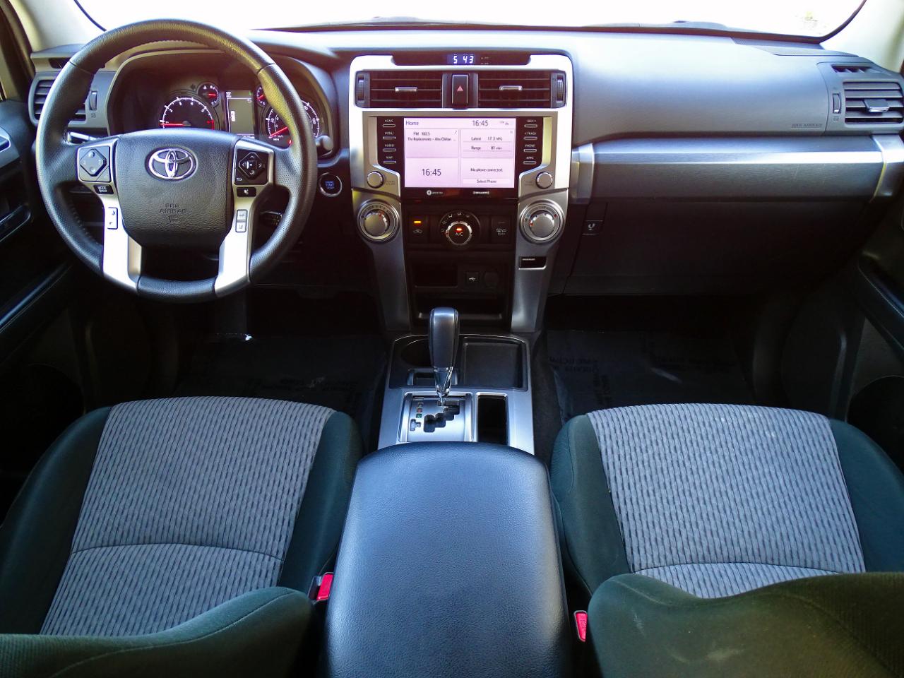 Toyota 4Runner SR5 2WD (Natl) 2024