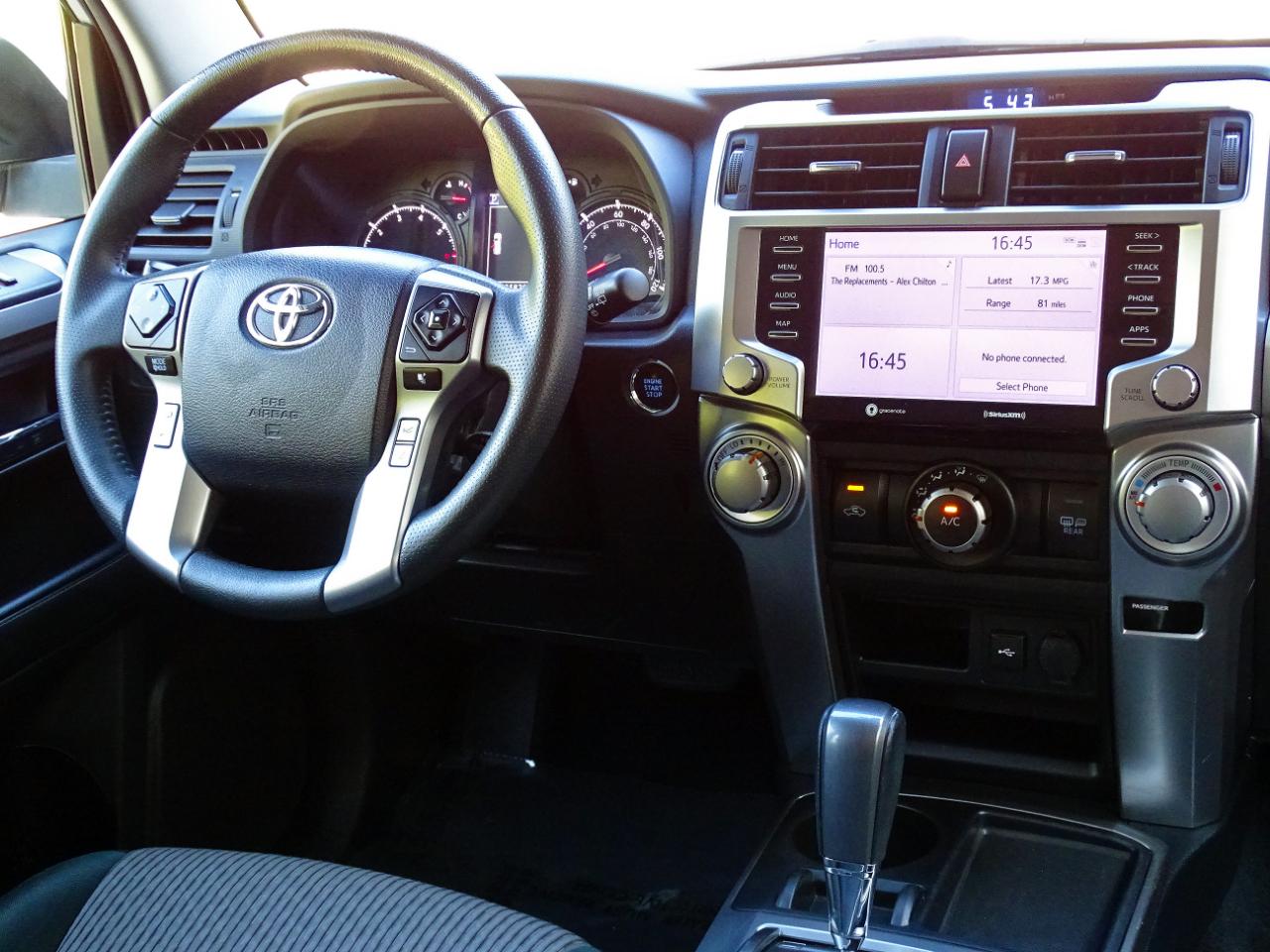 Toyota 4Runner SR5 2WD (Natl) 2024