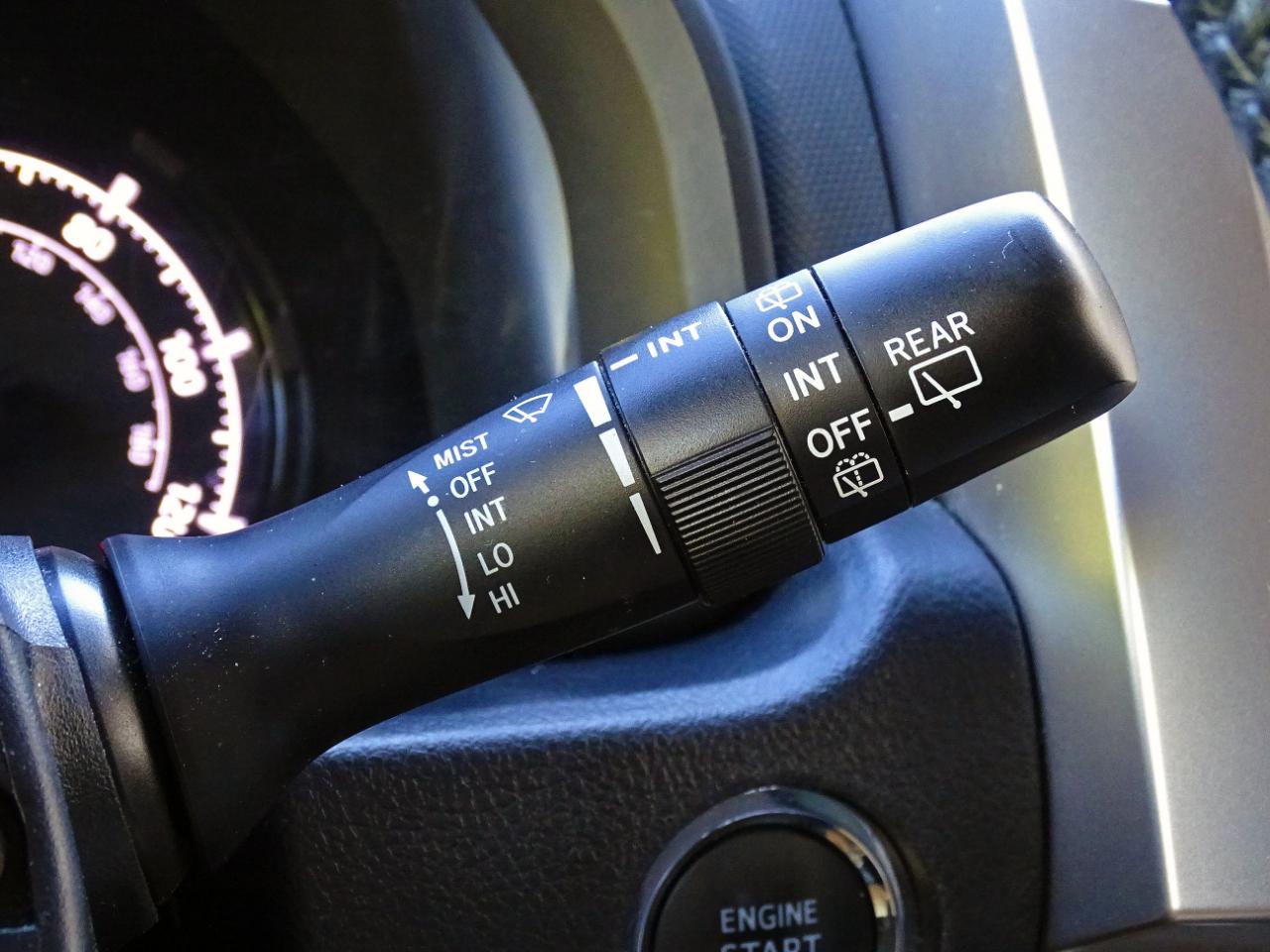 Toyota 4Runner SR5 2WD (Natl) 2024