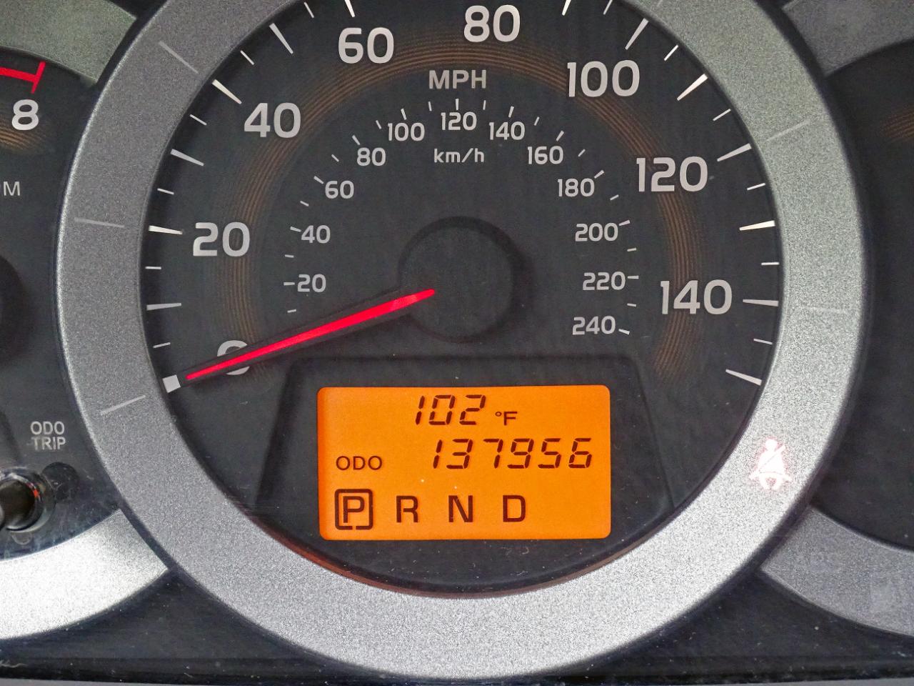 Toyota RAV4 4WD 4dr V6 5-Spd AT (Natl) 2010