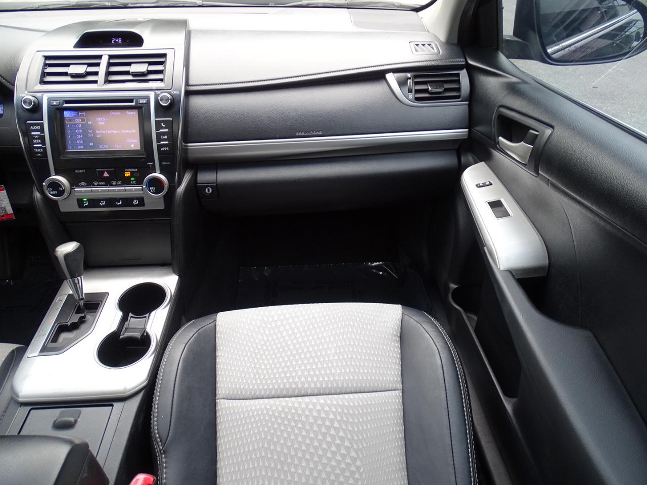 Toyota Camry 4dr Sdn I4 Auto SE Sport Limited Edition (Natl) 2012