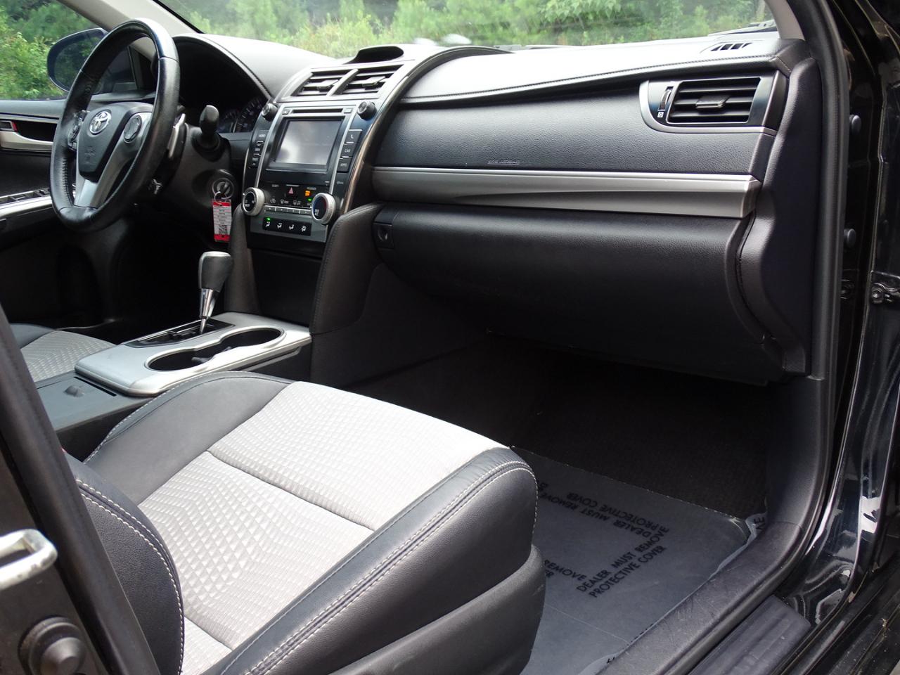 Toyota Camry 4dr Sdn I4 Auto SE Sport Limited Edition (Natl) 2012