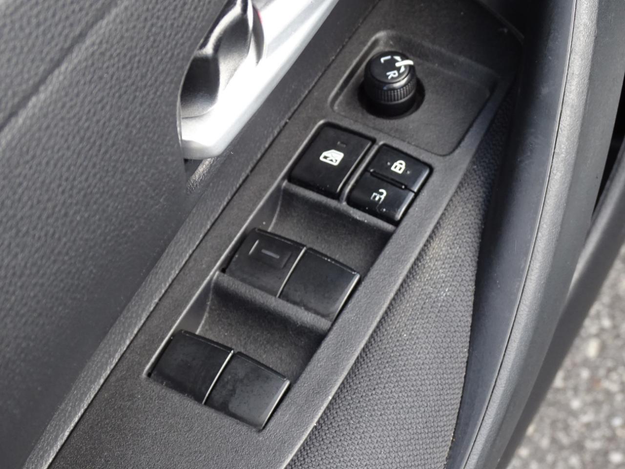 Toyota Corolla LE CVT (Natl) 2021