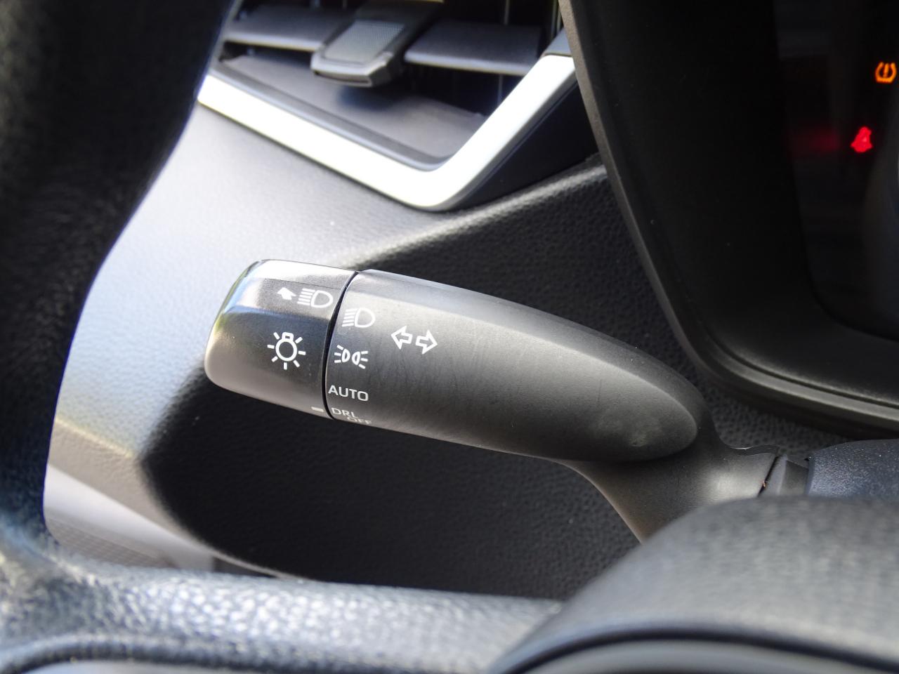 Toyota Corolla LE CVT (Natl) 2021