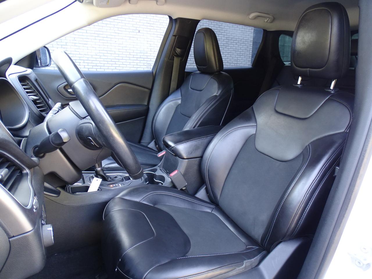 Jeep Cherokee Latitude Plus FWD 2019