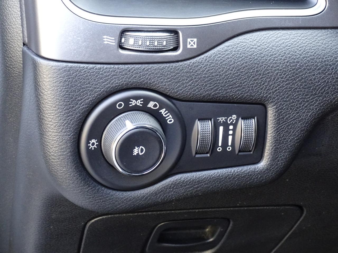 Jeep Cherokee Latitude Plus FWD 2019
