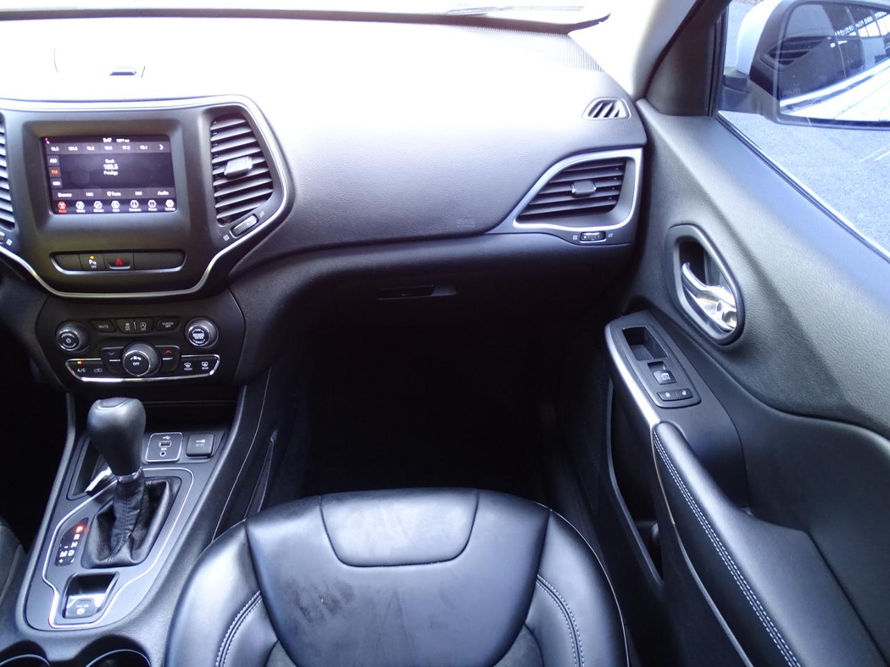 Jeep Cherokee Latitude Plus FWD 2019