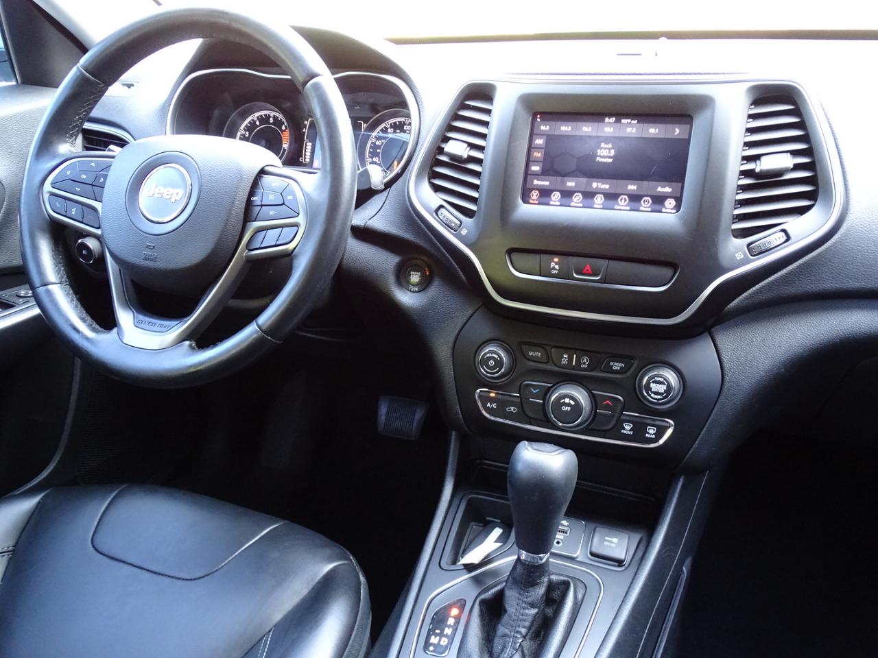 Jeep Cherokee Latitude Plus FWD 2019