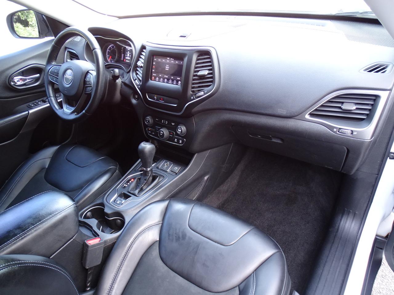 Jeep Cherokee Latitude Plus FWD 2019