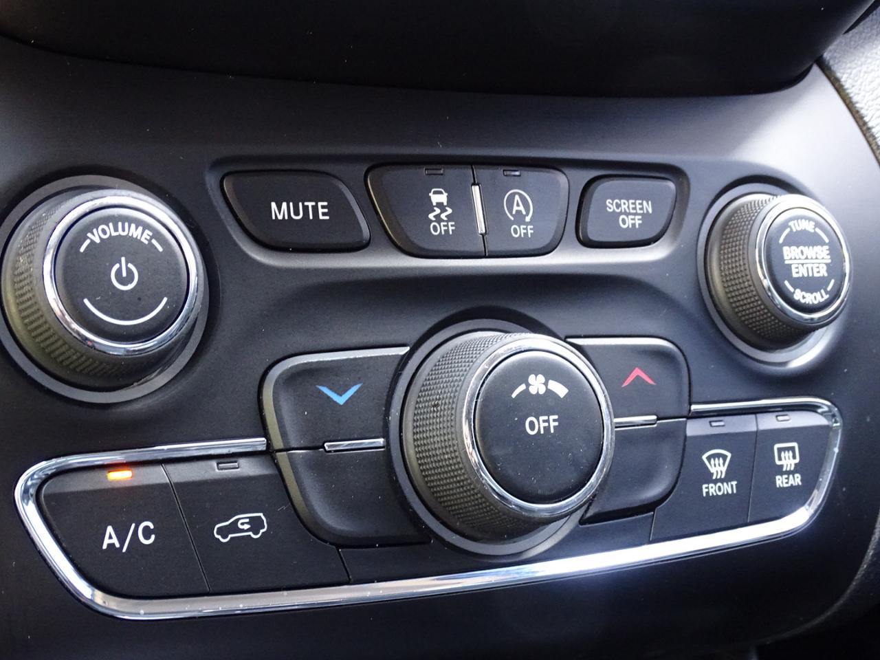 Jeep Cherokee Latitude Plus FWD 2019