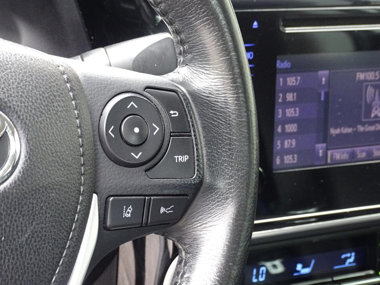 Toyota Corolla SE CVT (Natl) 2019