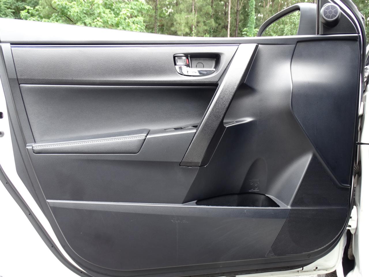 Toyota Corolla SE CVT (Natl) 2019