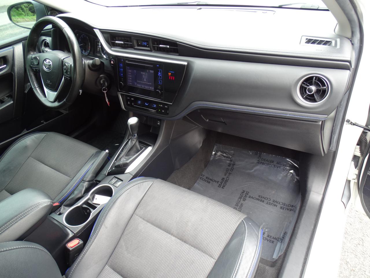 Toyota Corolla SE CVT (Natl) 2019