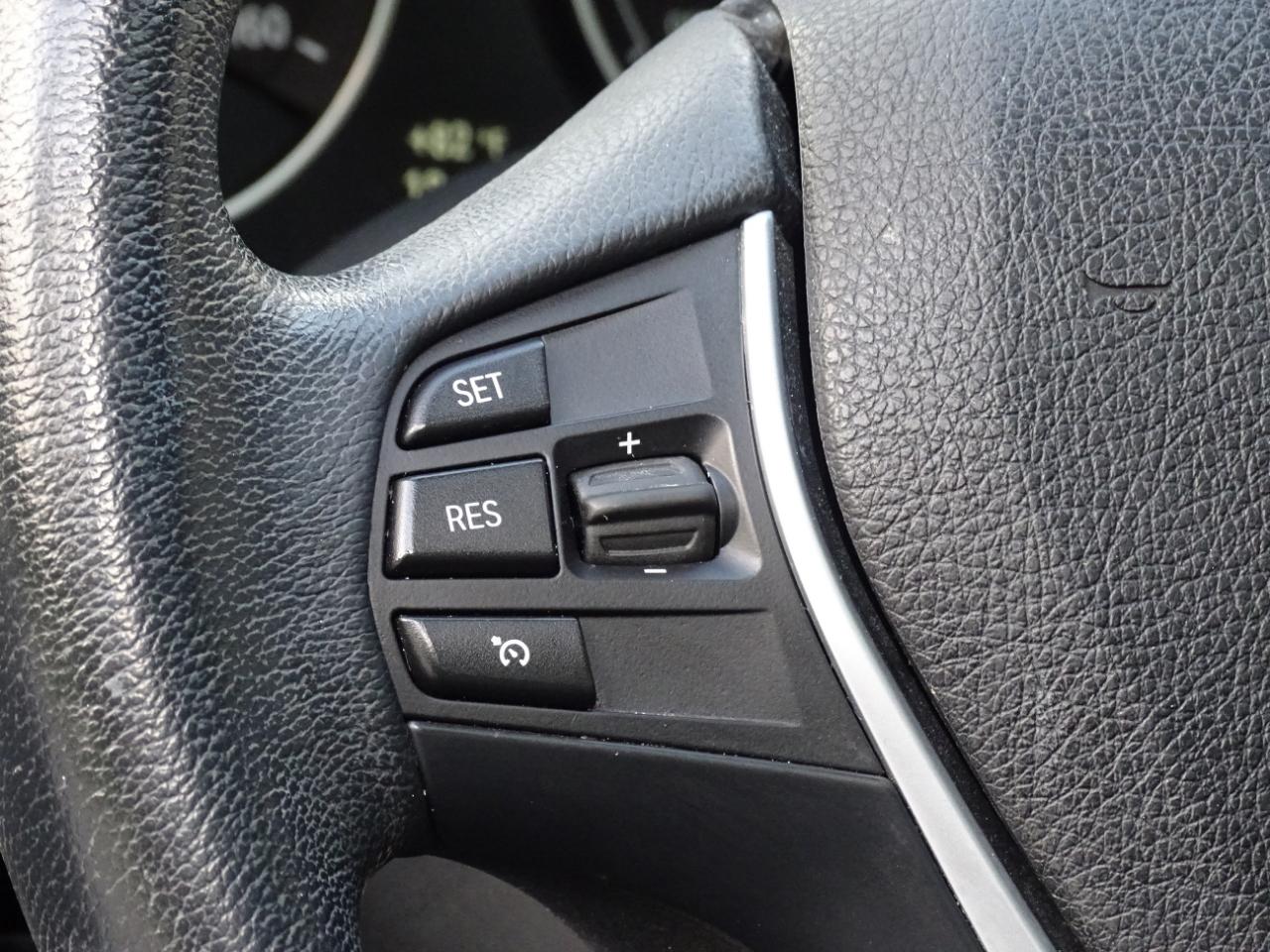 BMW 3 Series 4dr Sdn 328i RWD 2014