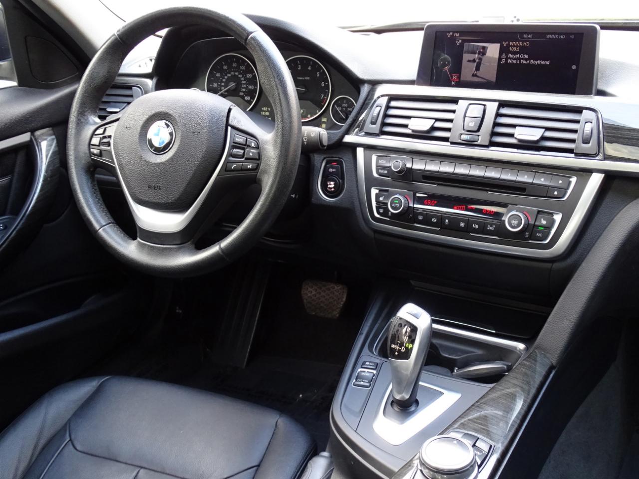 BMW 3 Series 4dr Sdn 328i RWD 2014