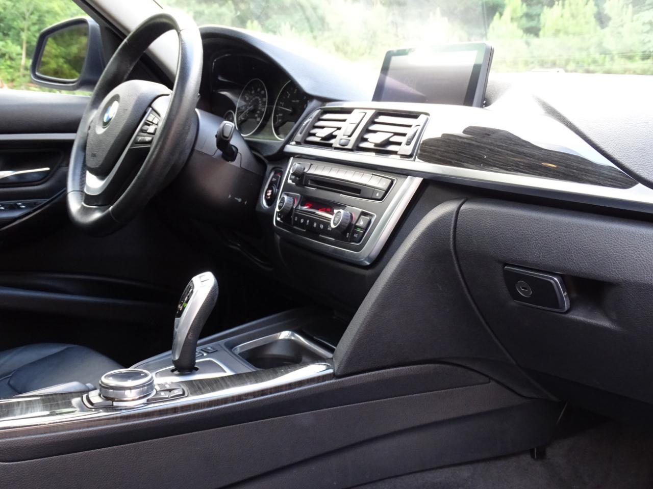 BMW 3 Series 4dr Sdn 328i RWD 2014