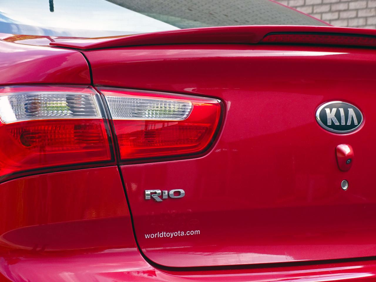 Kia Rio 4dr Sdn Auto EX 2013
