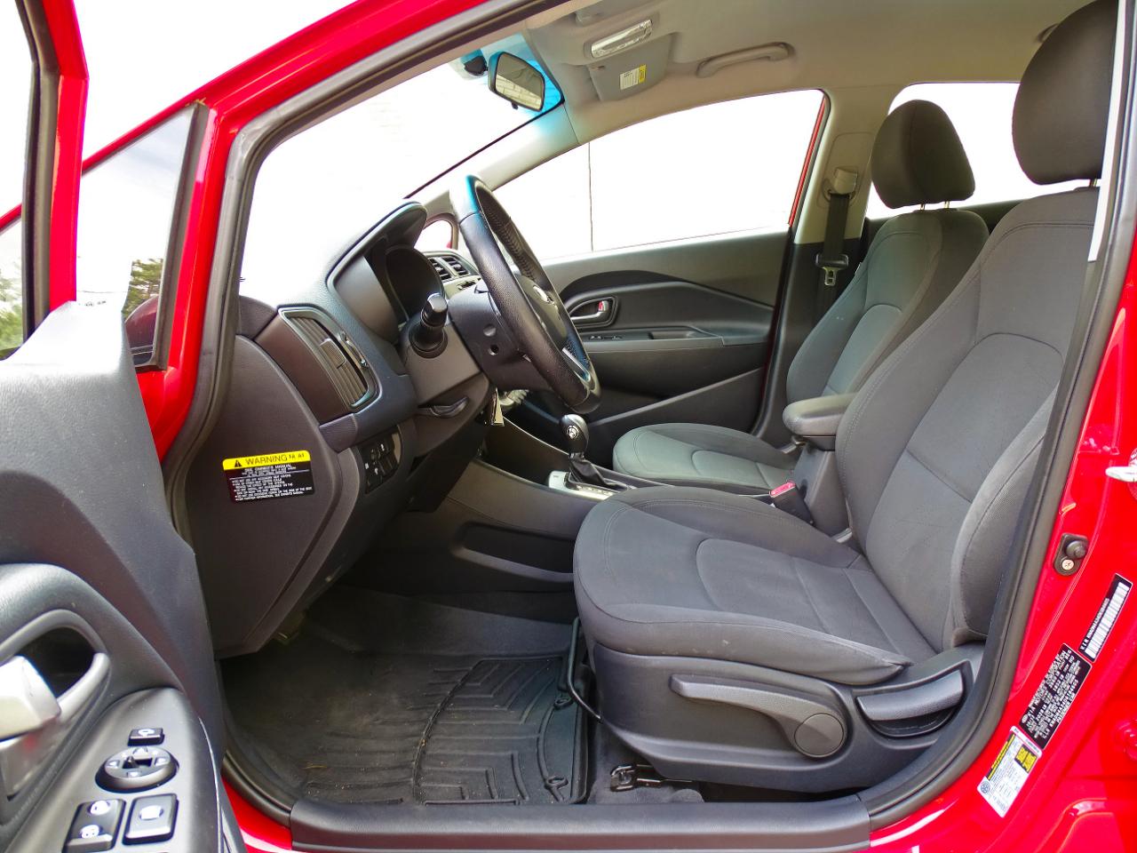 Kia Rio 4dr Sdn Auto EX 2013