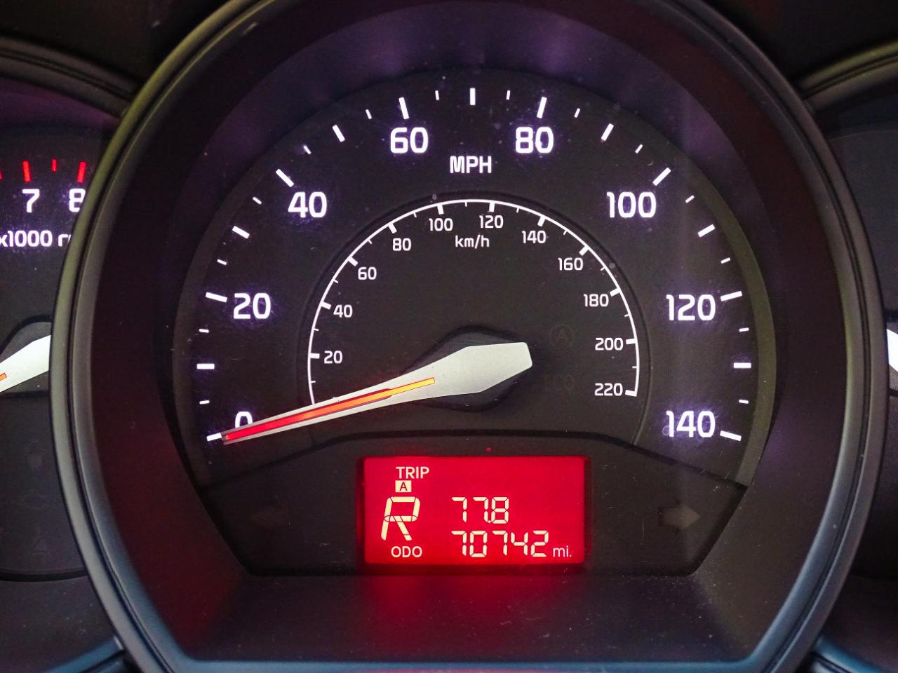 Kia Rio 4dr Sdn Auto EX 2013